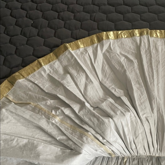 Shiny Gold Skater Skirt - Picture 4 of 5